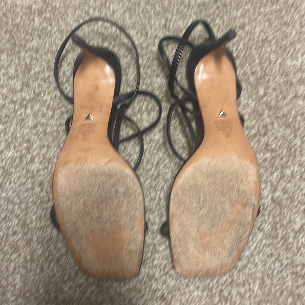 Schutz black sandal in size 8.5B - Picture 4 of 5